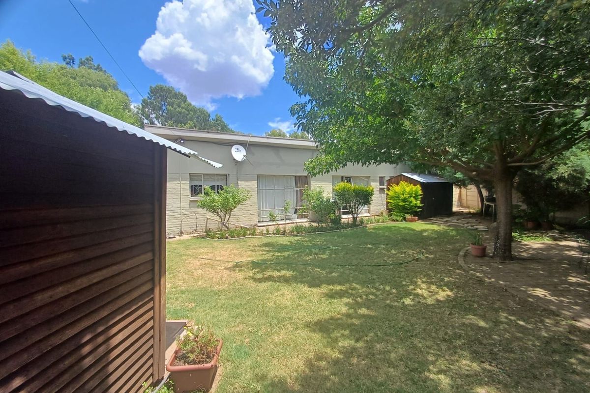 House For Sale in Wilkoppies - Photo 4