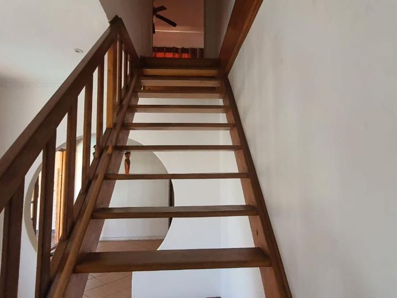 House For Sale in Mountain View - Photo 8