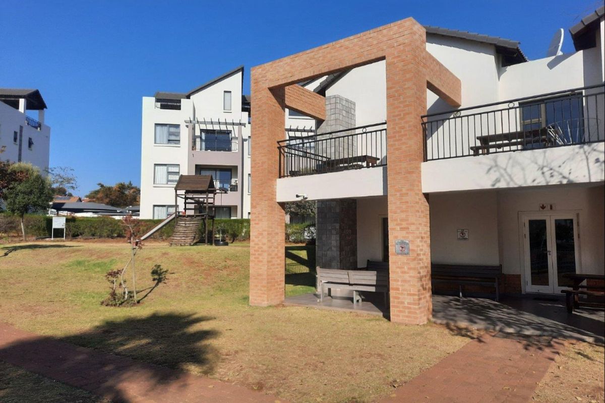 Apartment For Sale in Dainfern - Photo 5