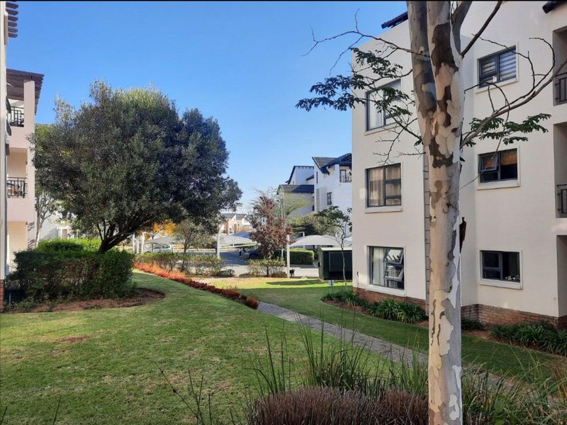 Apartment For Sale in Dainfern - Photo 2