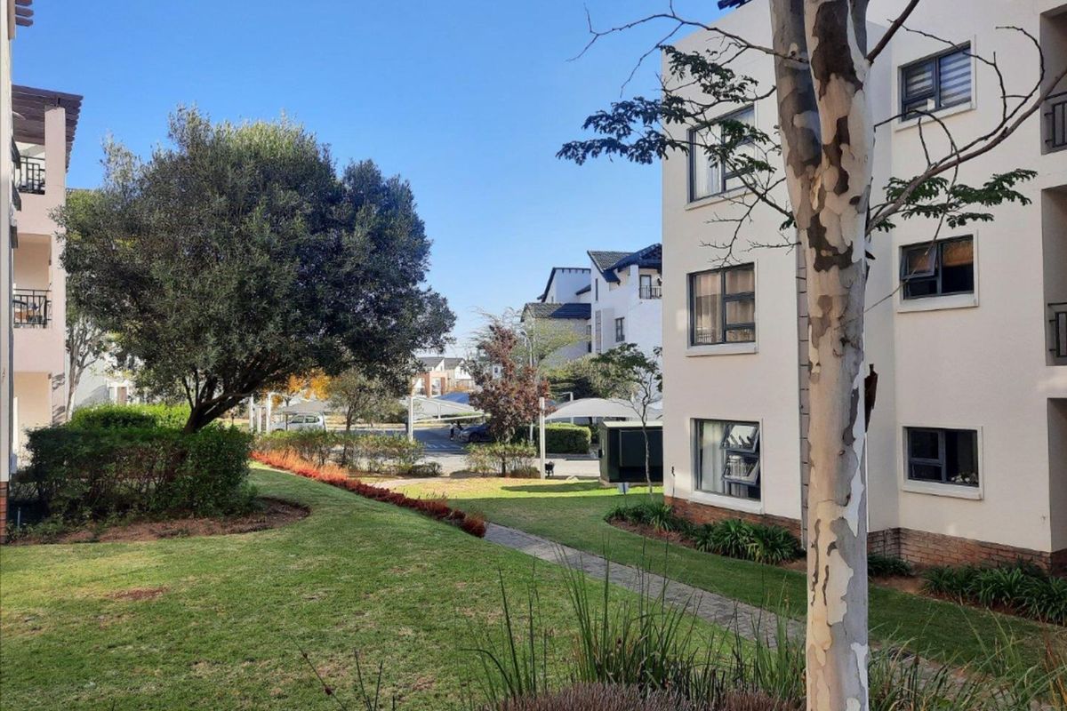 Apartment For Sale in Dainfern - Photo 2