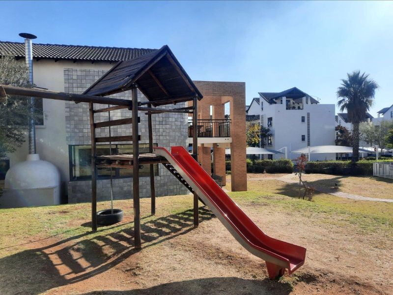 Apartment For Sale in Dainfern - Photo 4