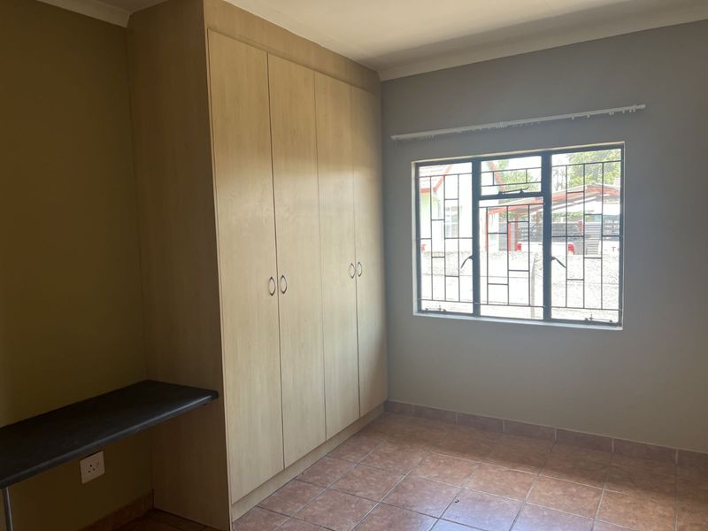 Townhouse For Sale in Annadale - Photo 8