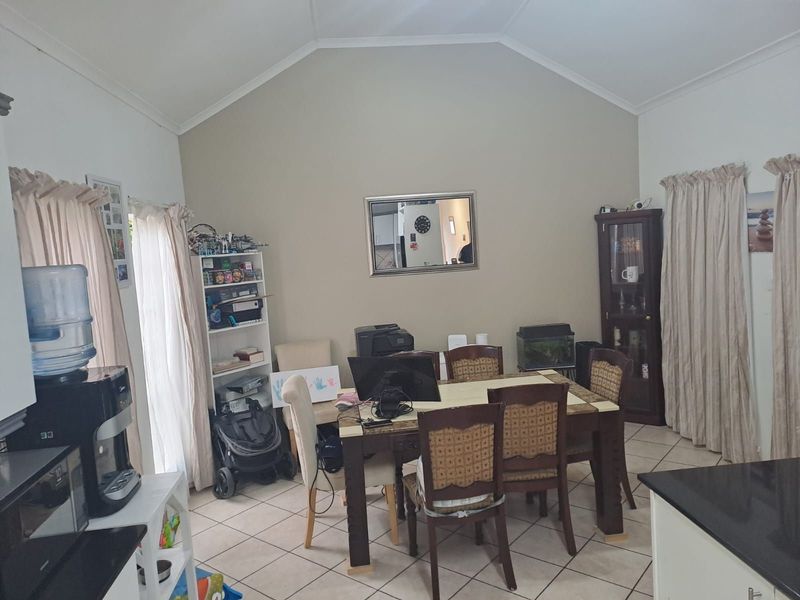 House For Sale in Olympus AH - Photo 4