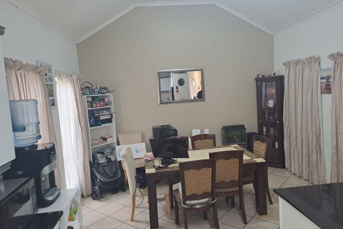 House For Sale in Olympus AH - Photo 4