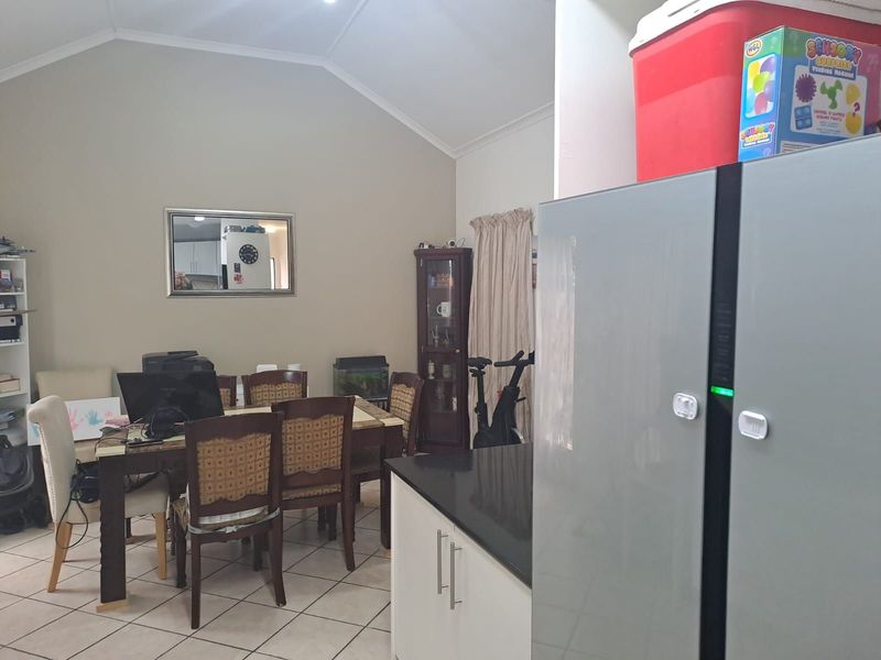 House For Sale in Olympus AH - Photo 5