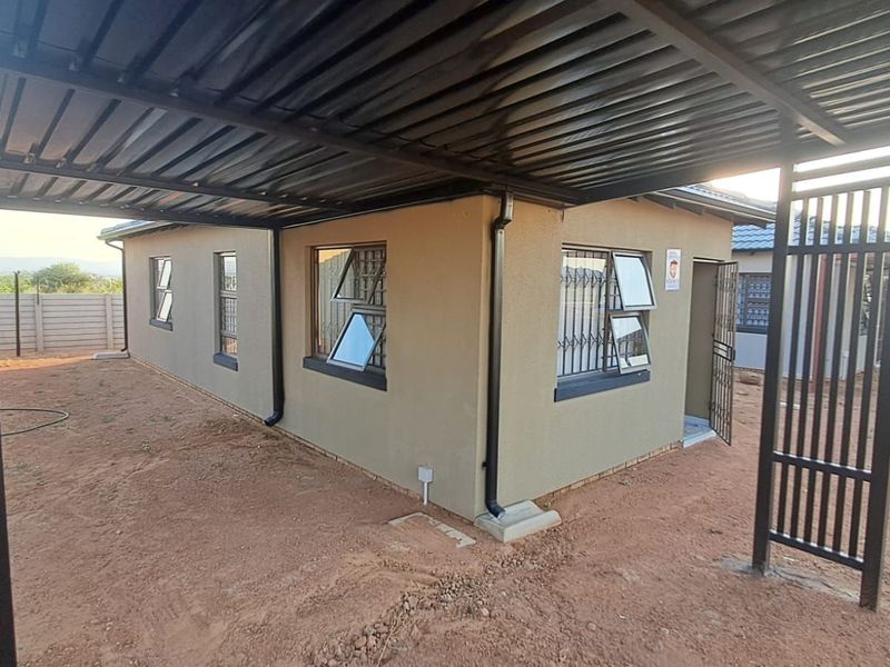 House For Sale in Soshanguve Ext - Photo 10