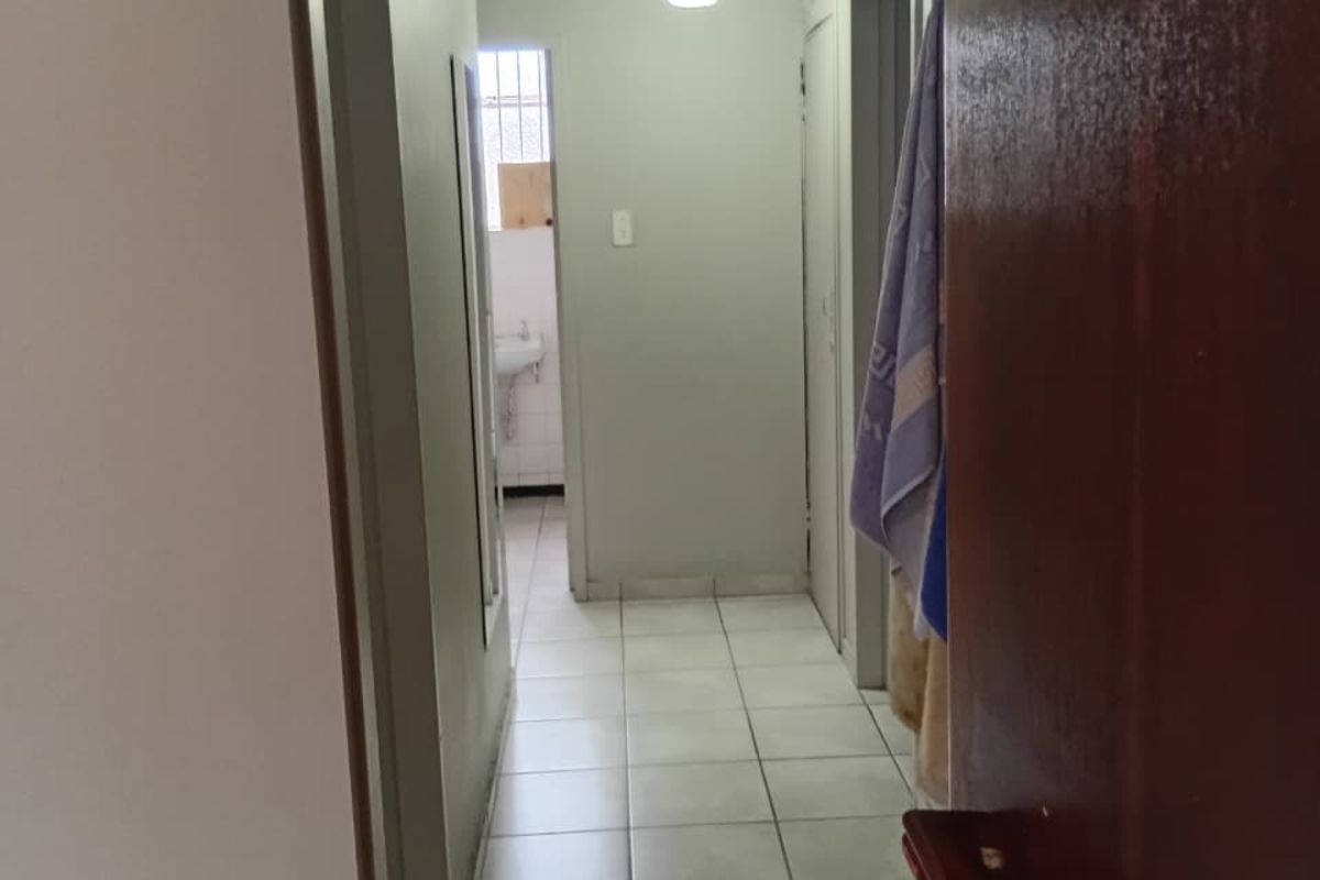 Apartment For Sale in Crown Gardens - Photo 4