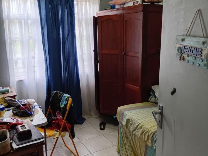 Apartment For Sale in Crown Gardens - Photo 7