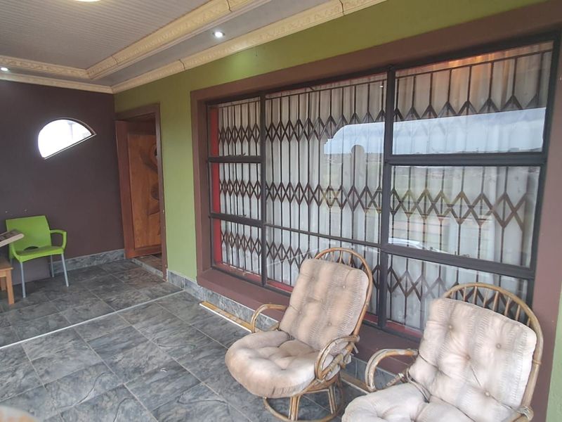 House For Sale in Soshanguve KK - Photo 4