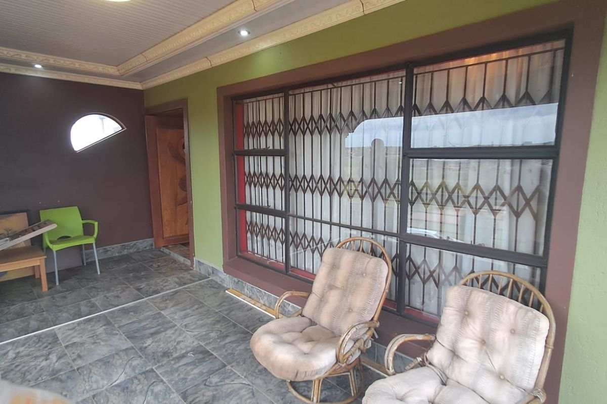 House For Sale in Soshanguve KK - Photo 4