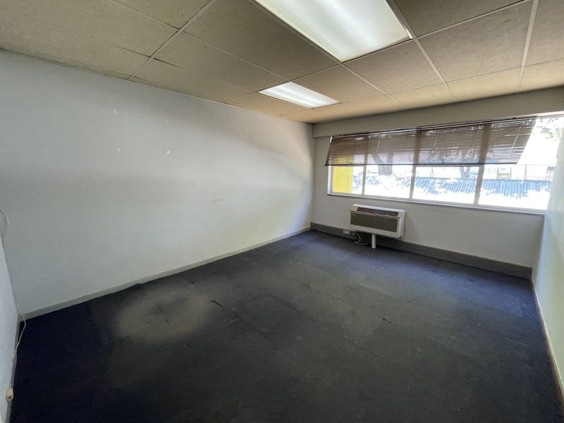 Industrial To Rent in Grand Central - Photo 10