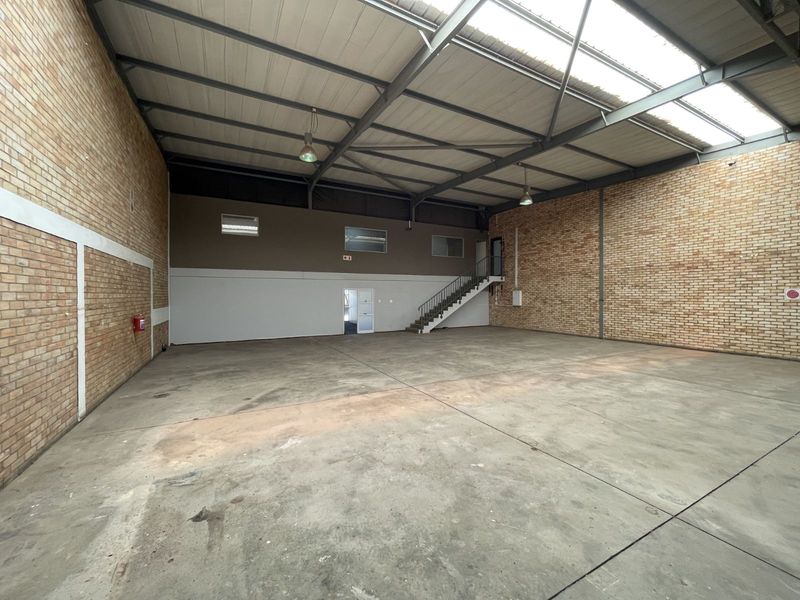 Industrial To Rent in Grand Central - Photo 5