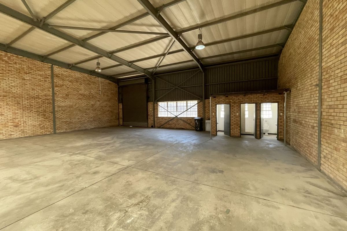 Industrial To Rent in Grand Central - Photo 3