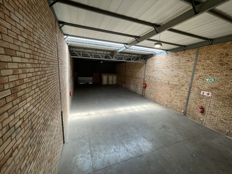 Industrial To Rent in Grand Central - Photo 3