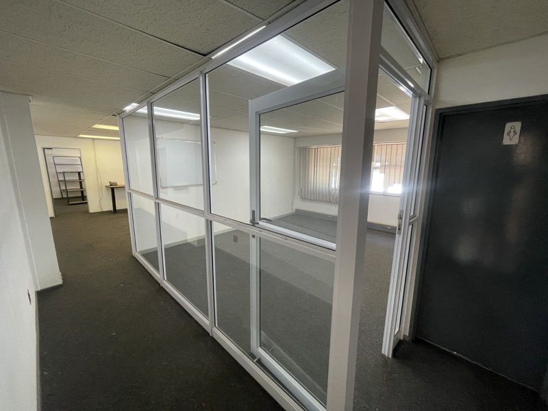 Industrial To Rent in Grand Central - Photo 7