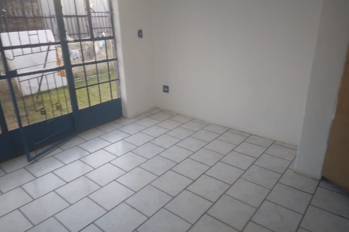Apartment For Sale in Turffontein - Photo 5