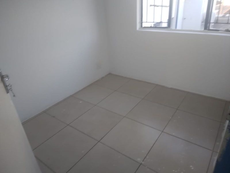 Apartment For Sale in Turffontein - Photo 8