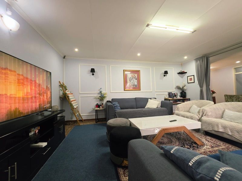 House For Sale in Secunda Central - Photo 9