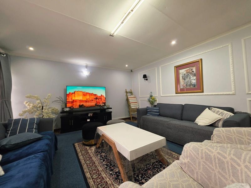 House For Sale in Secunda Central - Photo 7