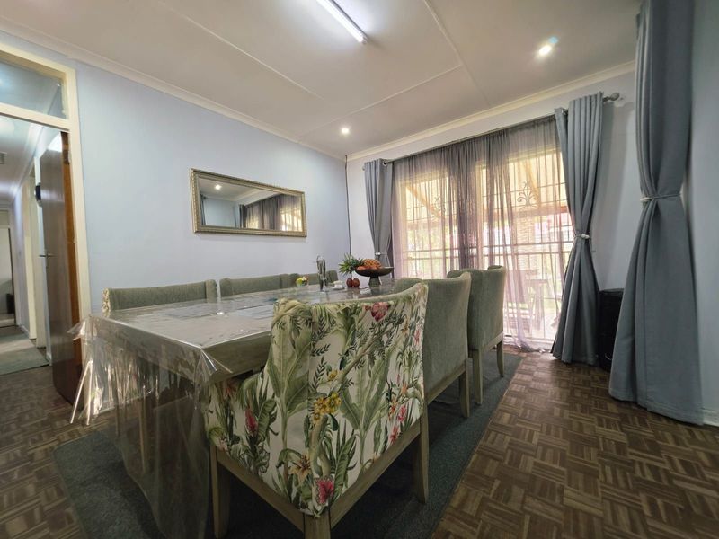 House For Sale in Secunda Central - Photo 6