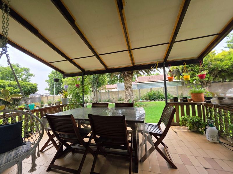 House For Sale in Secunda Central - Photo 2