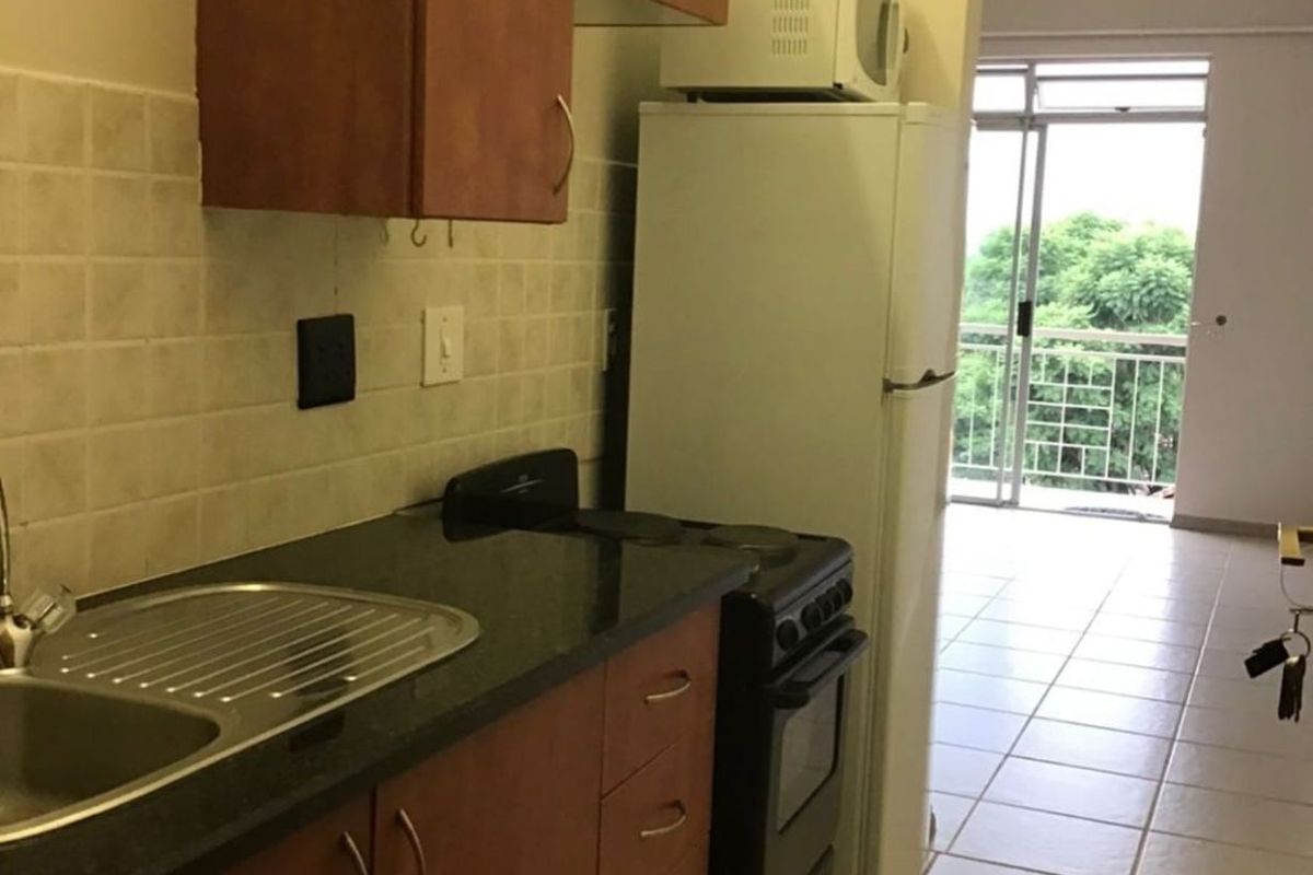 Apartment For Sale in Hillcrest - Photo 3