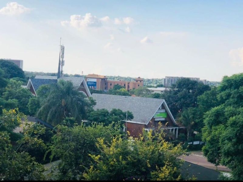 Apartment For Sale in Hillcrest - Photo 2