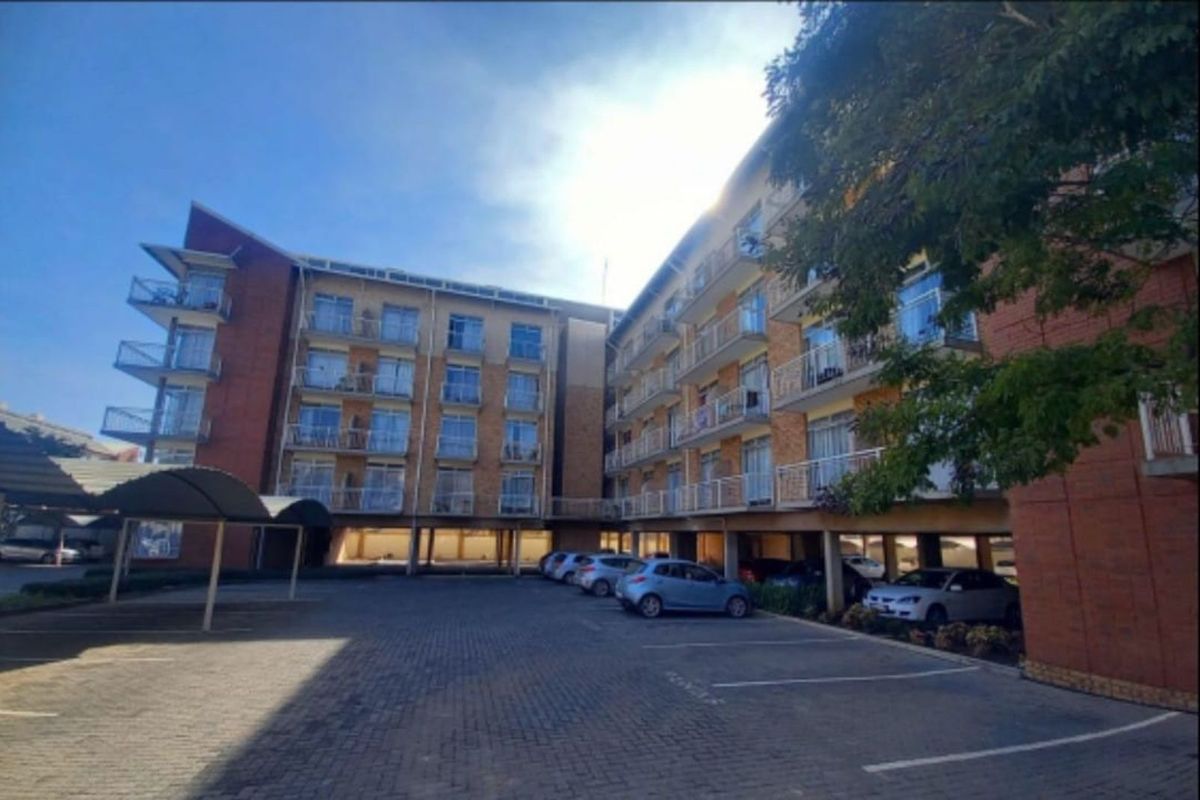 Apartment For Sale in Hillcrest - Photo 4