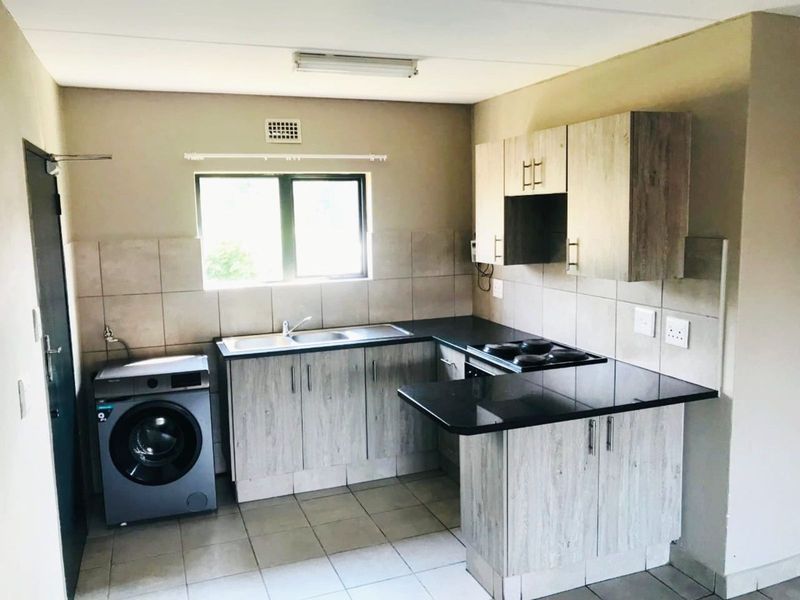 Apartment For Sale in La Montagne - Photo 2