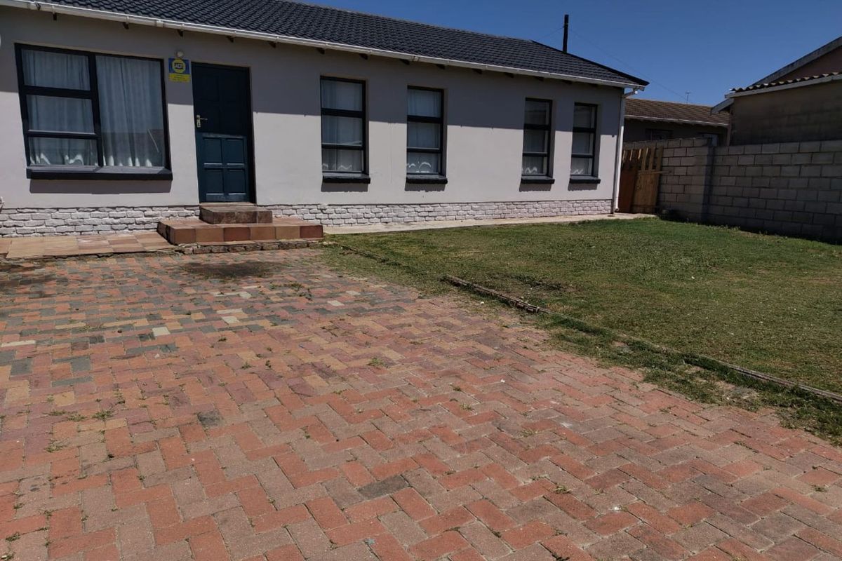 House For Sale in Kwadwesi - Photo 3