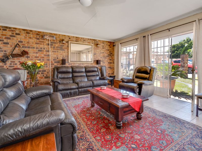 House For Sale in Florida - Photo 7