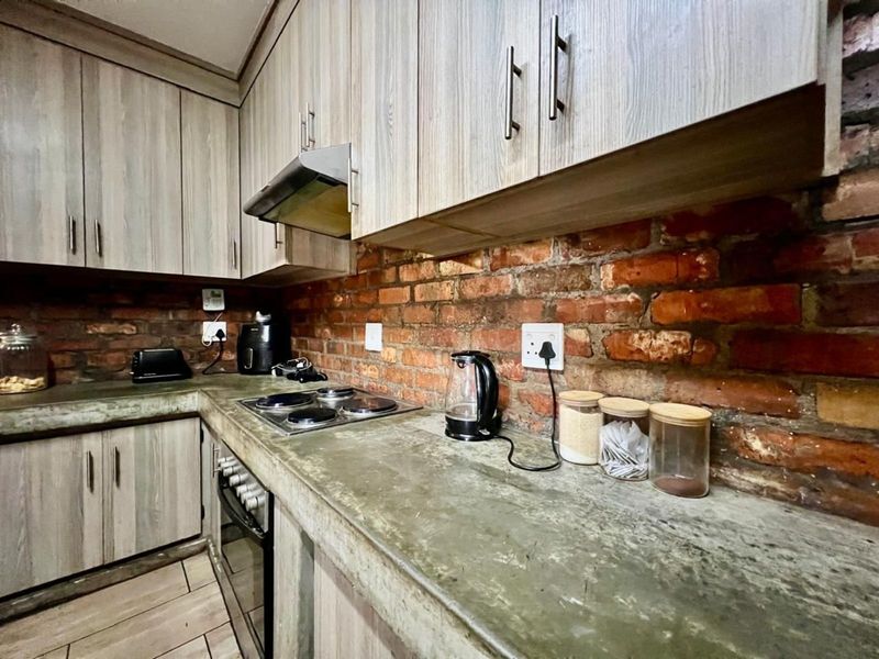 Townhouse For Sale in Ermelo Central - Photo 5