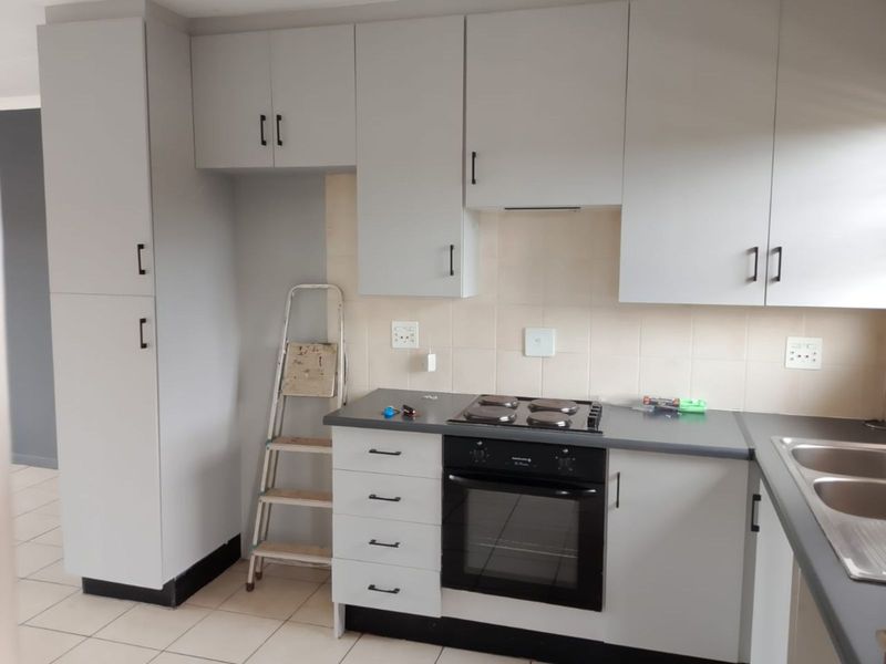 Apartment For Sale in Queenswood - Photo 2