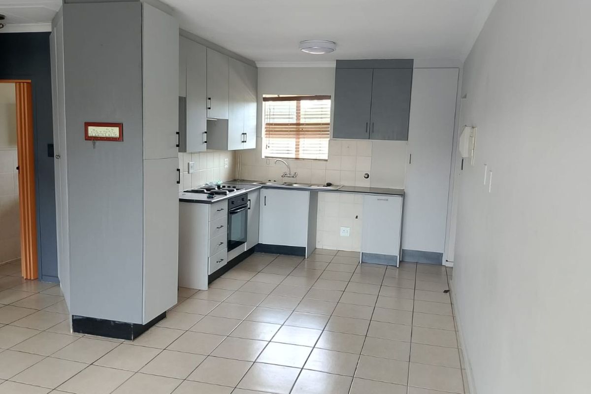 Apartment For Sale in Queenswood - Photo 4