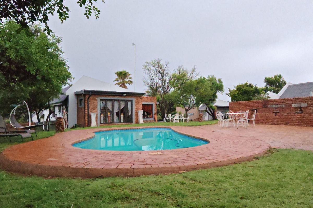 Townhouse For Sale in Mookgopong Rural - Photo 3