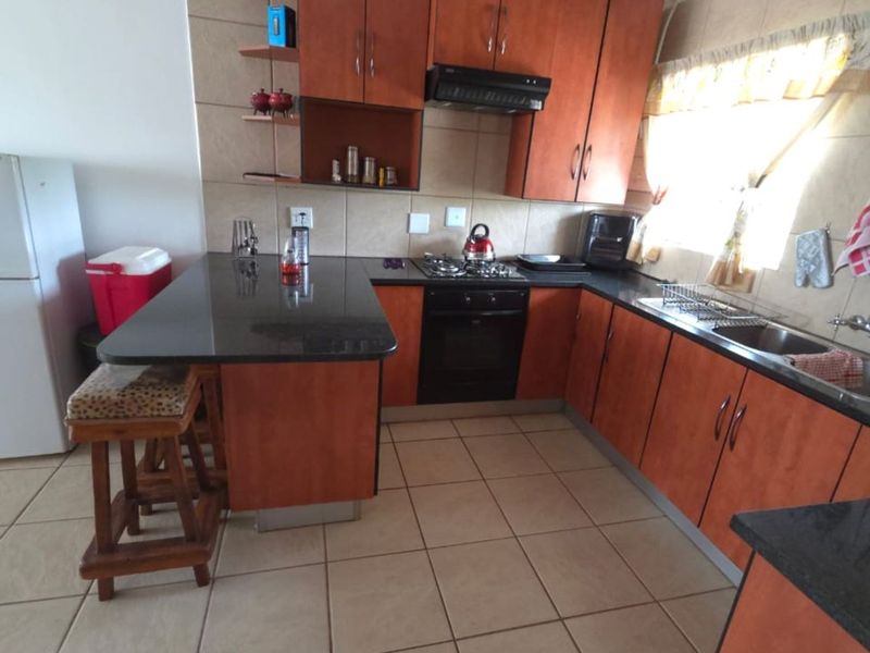 Townhouse For Sale in Mookgopong Rural - Photo 9