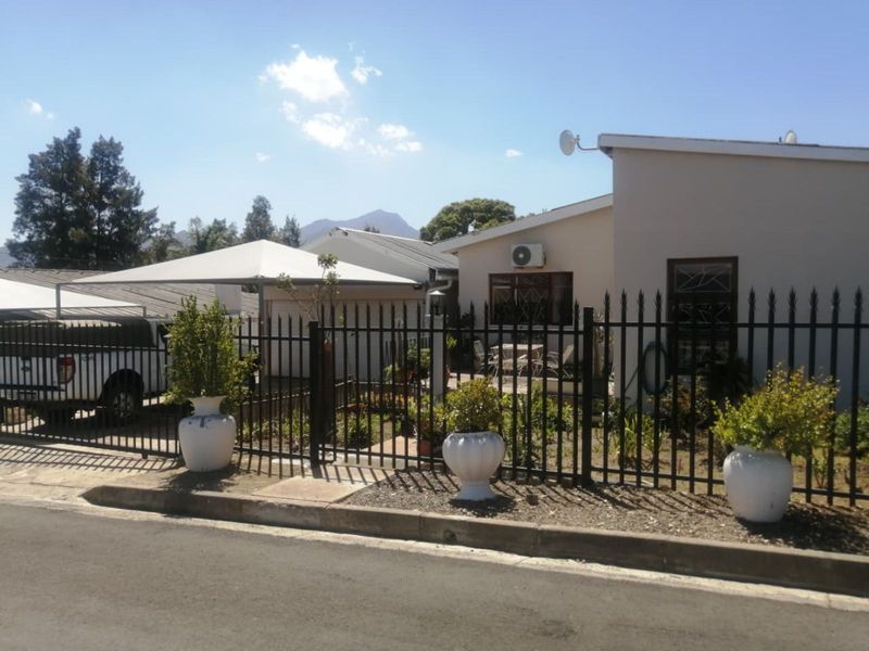 House For Sale in Tulbagh Central - Photo 3