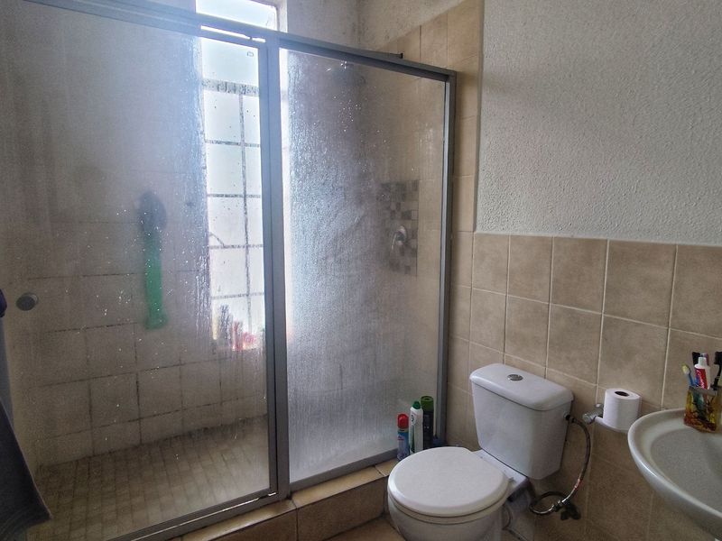 Apartment For Sale in Honeydew - Photo 7