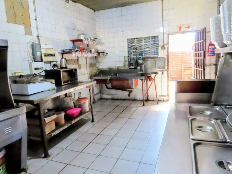 Retail For Sale in Ventersdorp Central - Photo 5