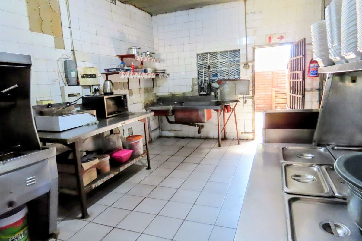 Retail For Sale in Ventersdorp Central - Photo 5