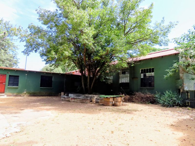 Retail For Sale in Ventersdorp Central - Photo 8