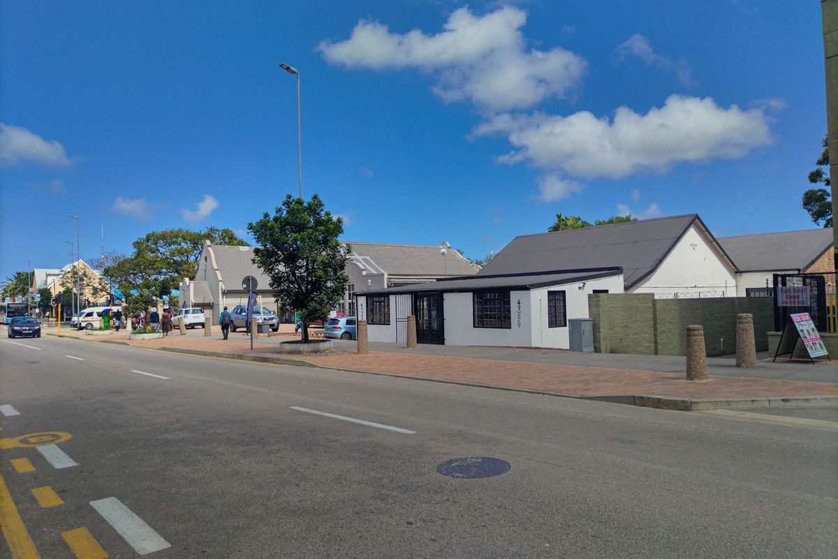 Retail For Sale in George Central - Photo 2