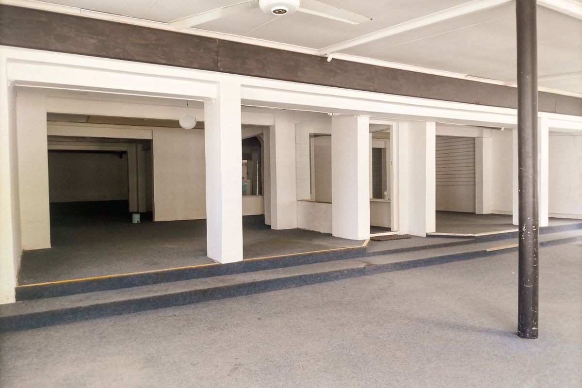 Retail For Sale in George Central - Photo 3