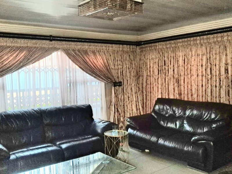 House For Sale in Soshanguve Ext - Photo 9