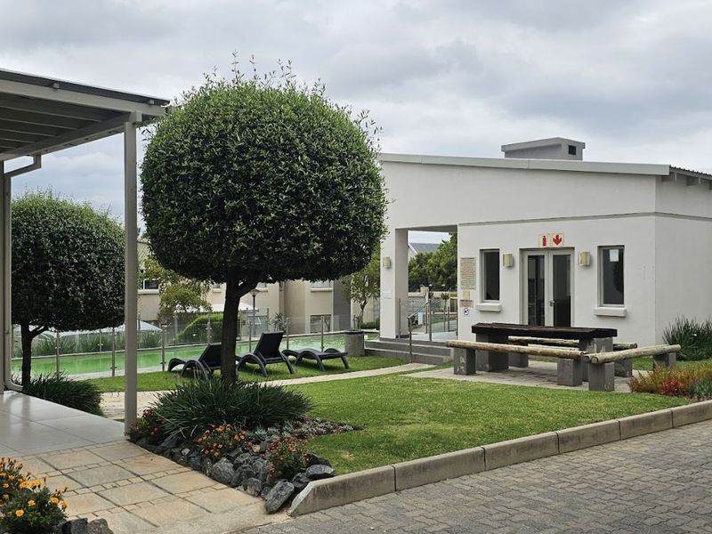 Apartment To Rent in Beverley - Photo 3