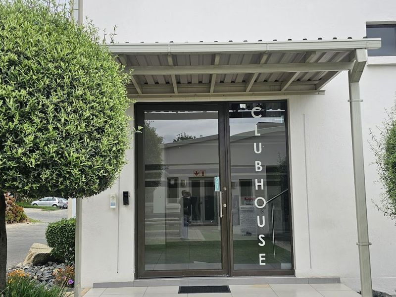 Apartment To Rent in Beverley - Photo 2