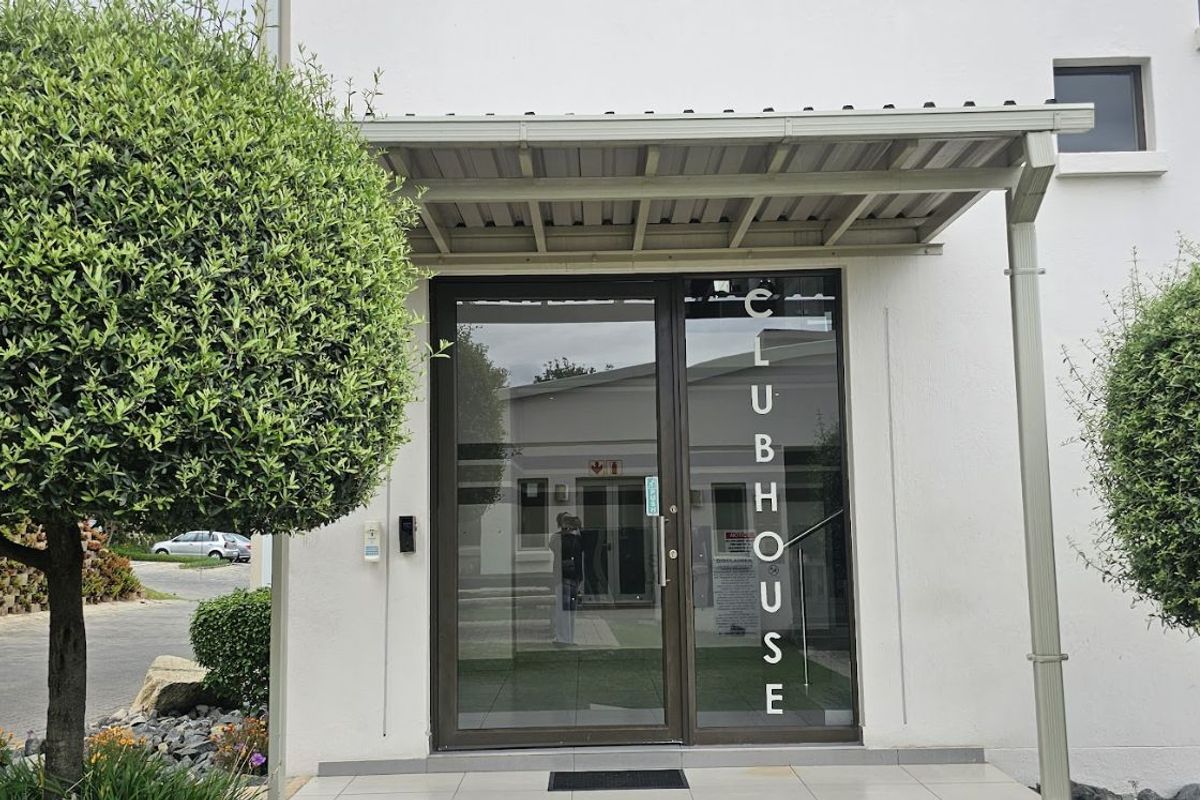 Apartment To Rent in Beverley - Photo 2