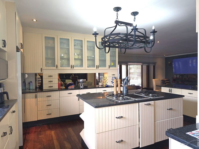 House For Sale in Zwartkop - Photo 8