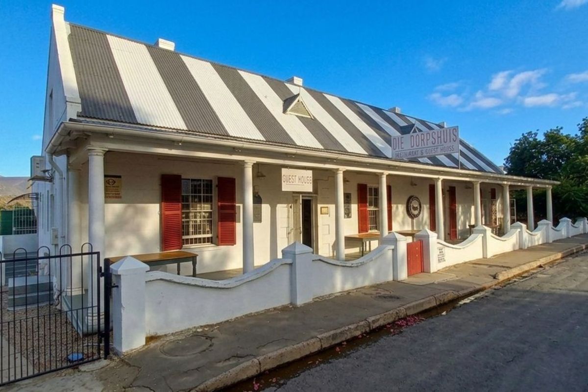 Guest House For Sale in Calitzdorp Central - Photo 3